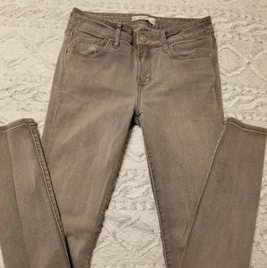 Abercrombie & Fitch gray skinny jean